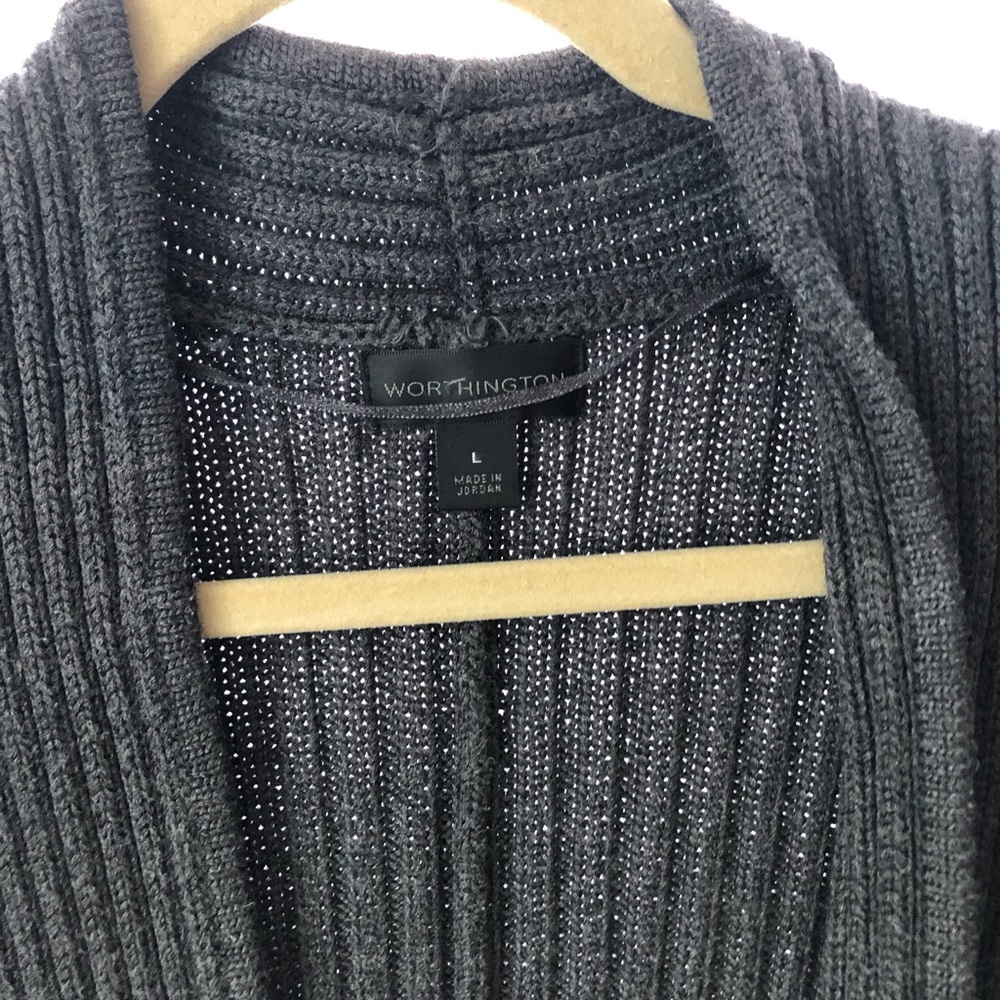 Sweater - Picture 4 of 4